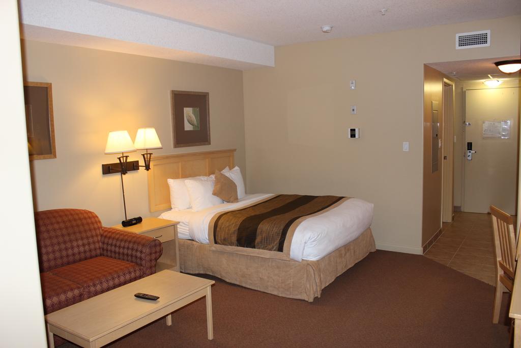 Clearwater Hotel Ltd Fort Mcmurray Exterior foto