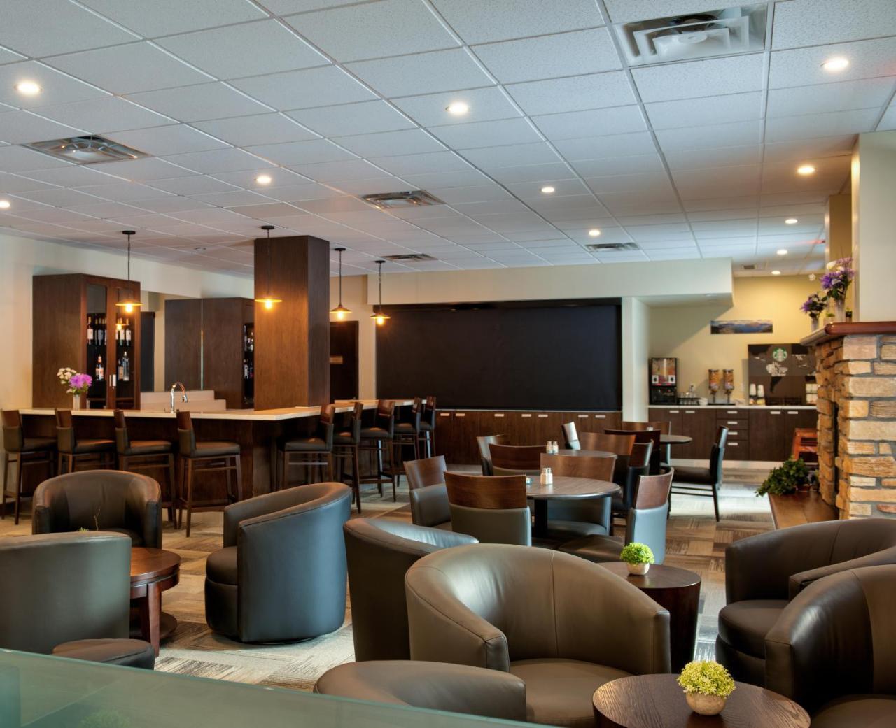 Clearwater Hotel Ltd Fort Mcmurray Exterior foto